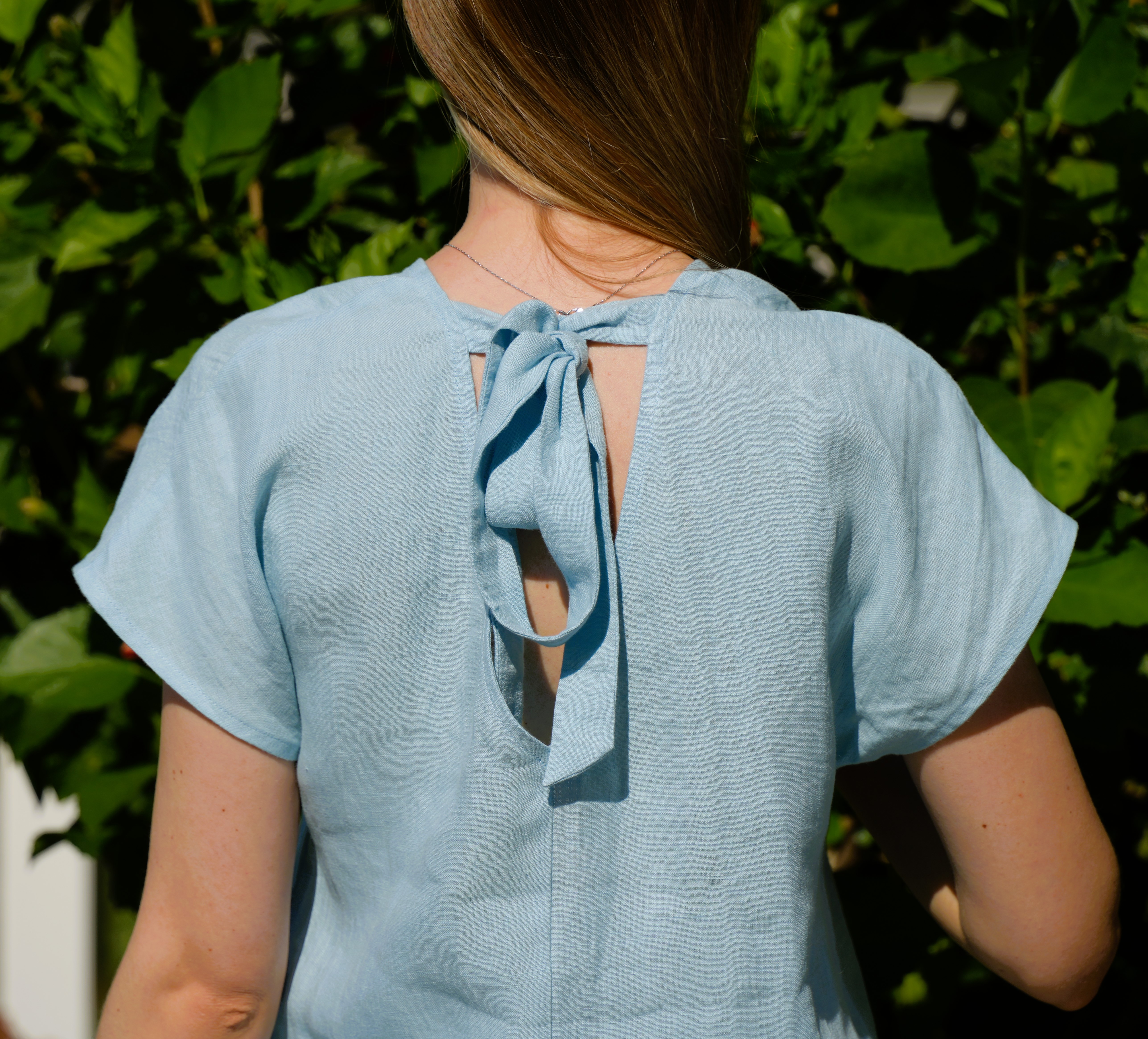Positano Top — back tie detail